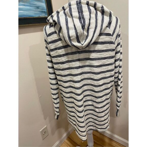 Maurices Stripe Hoodie Sweater Size XL - Picture 4 of 6